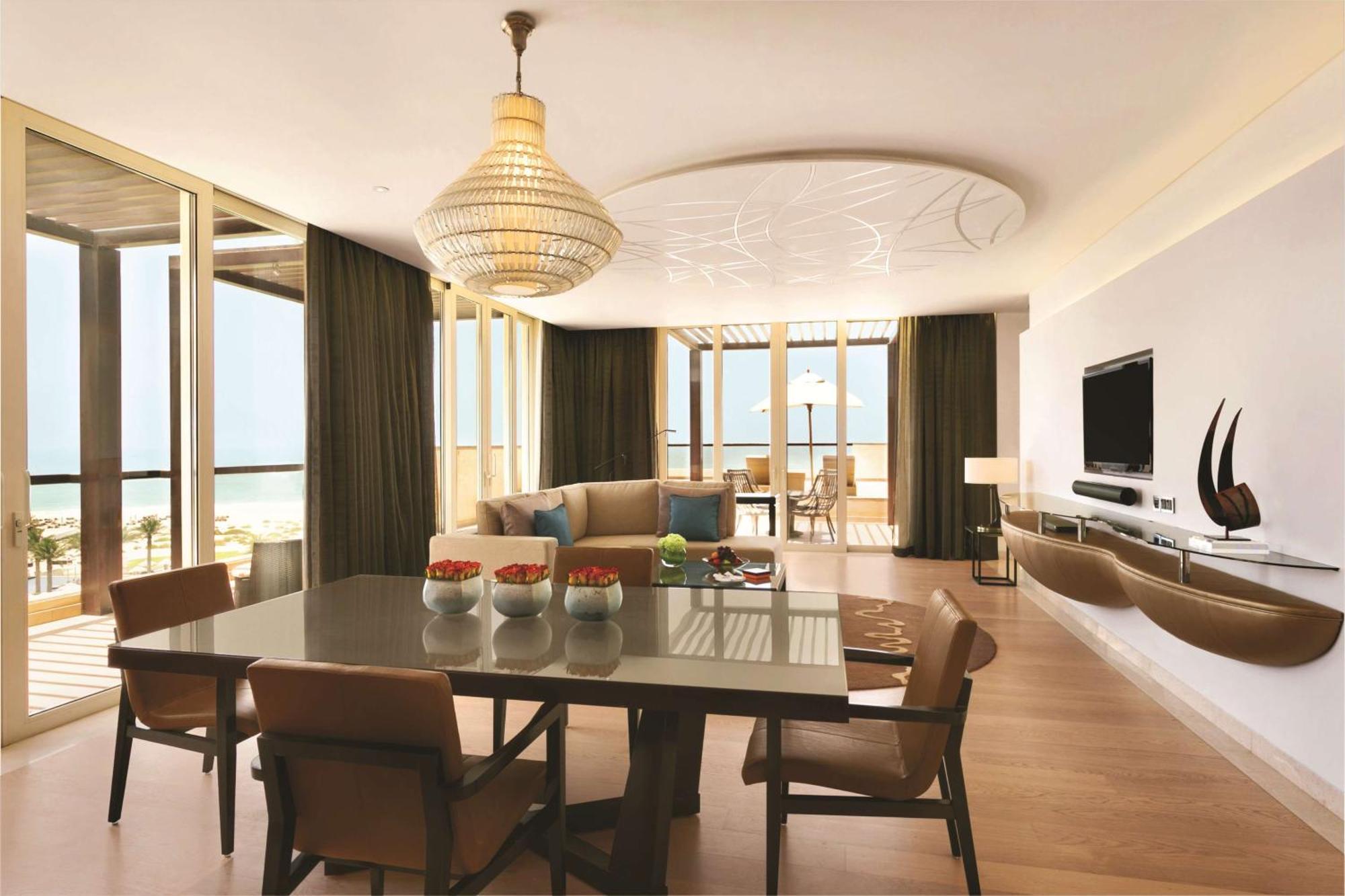 Park Hyatt And Курортный комплекс 5*