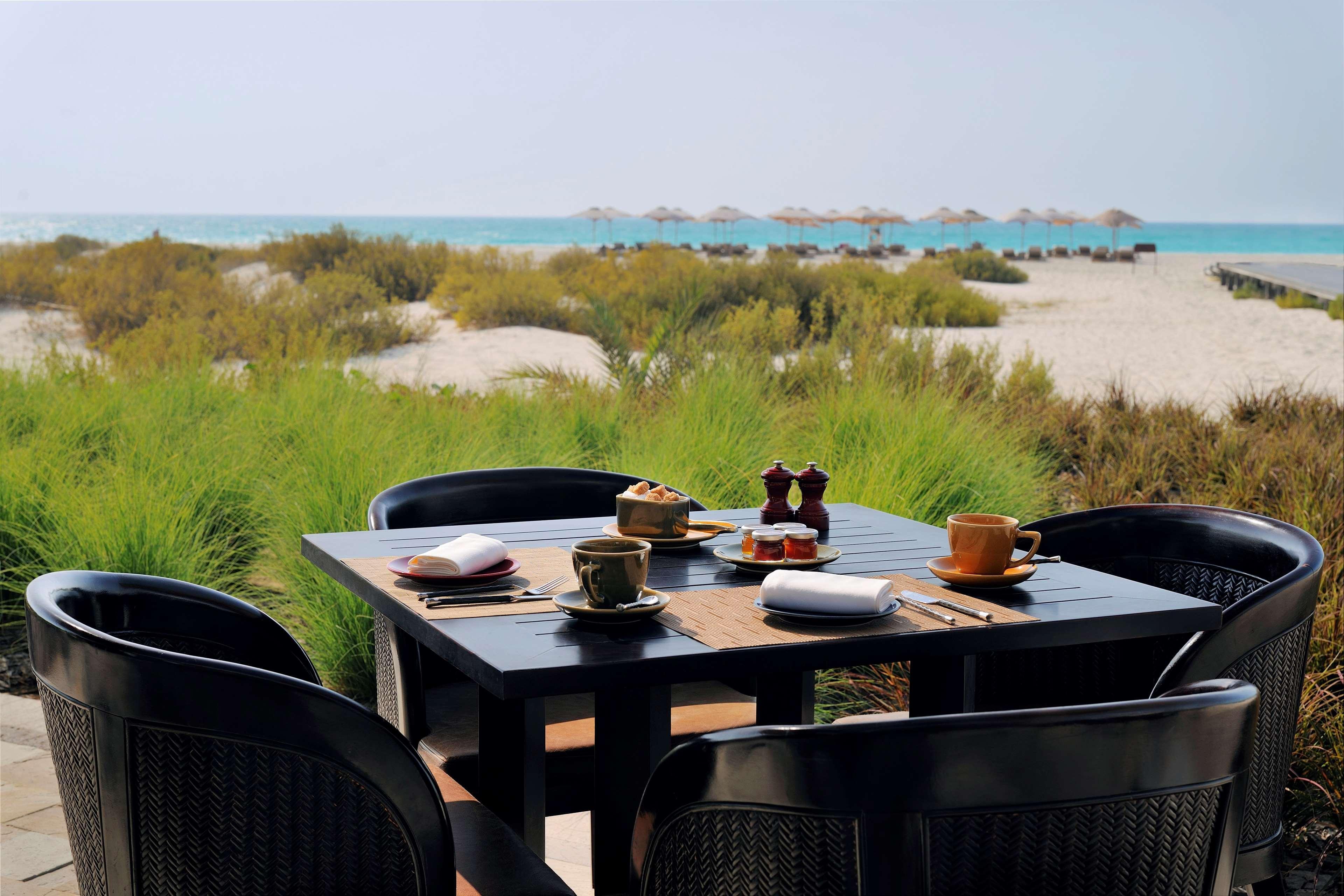 Курортний комплекс Park Hyatt And 5*