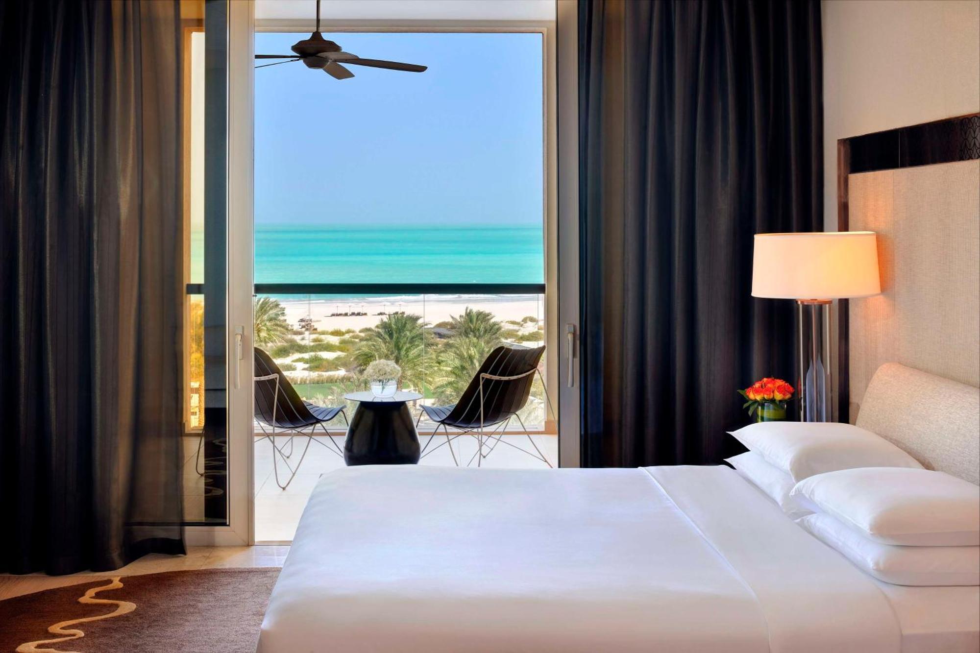 وفيلات بارك حياة أبوظبي 5* أبو ظبي