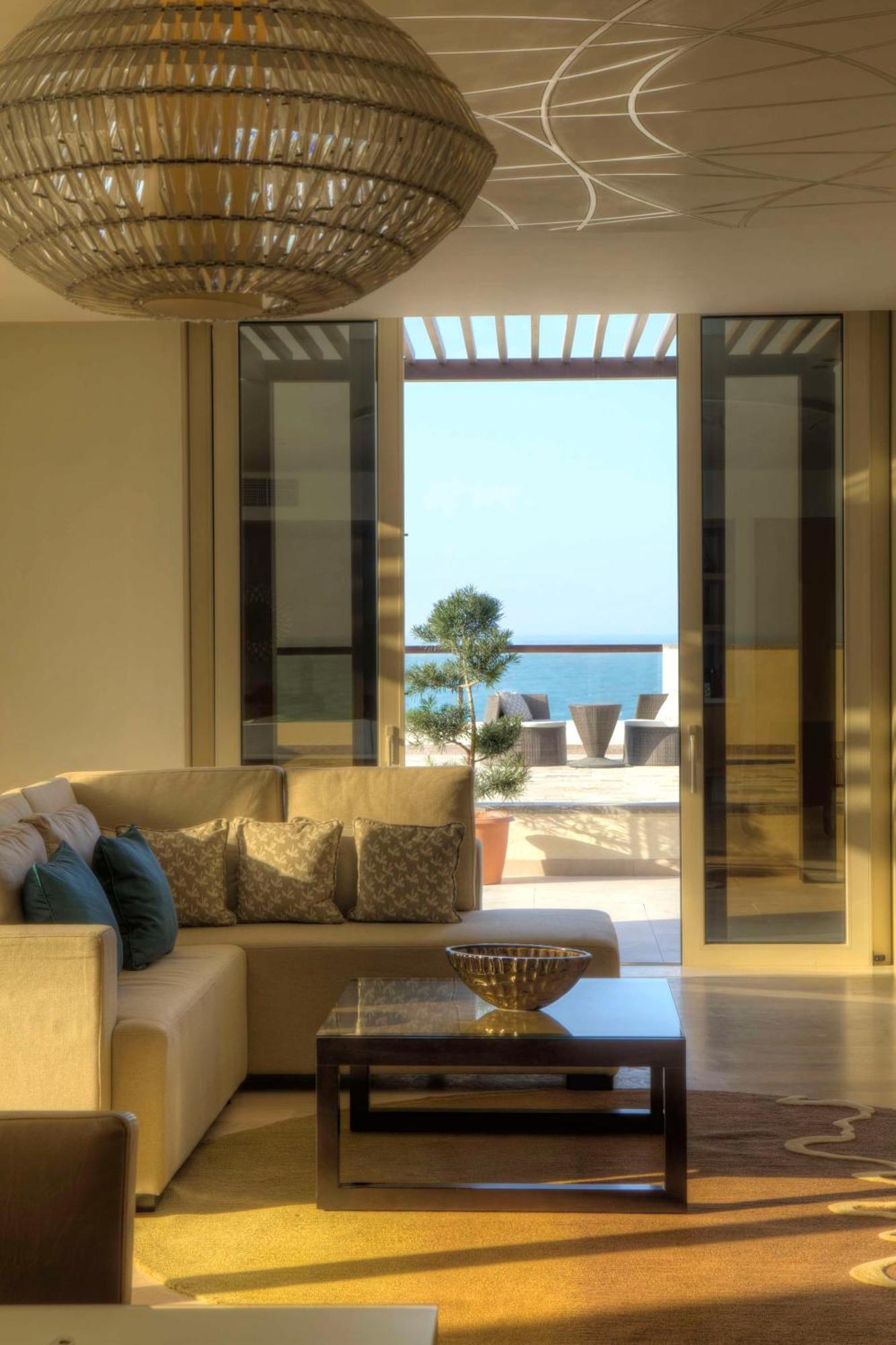 Курортний комплекс Park Hyatt And 5*